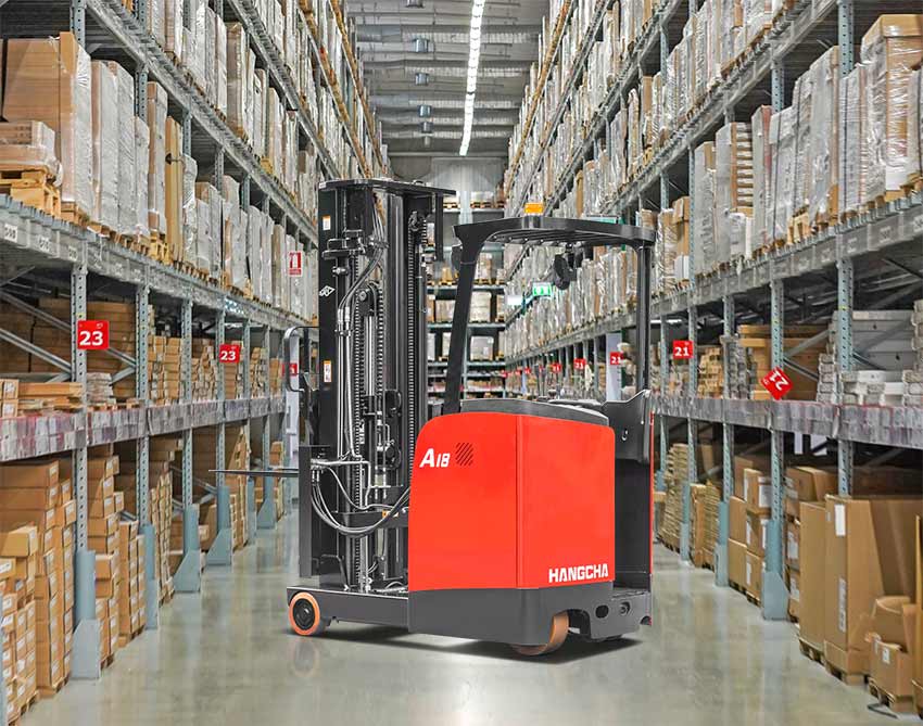 Xe nâng Reach Truck đứng lái