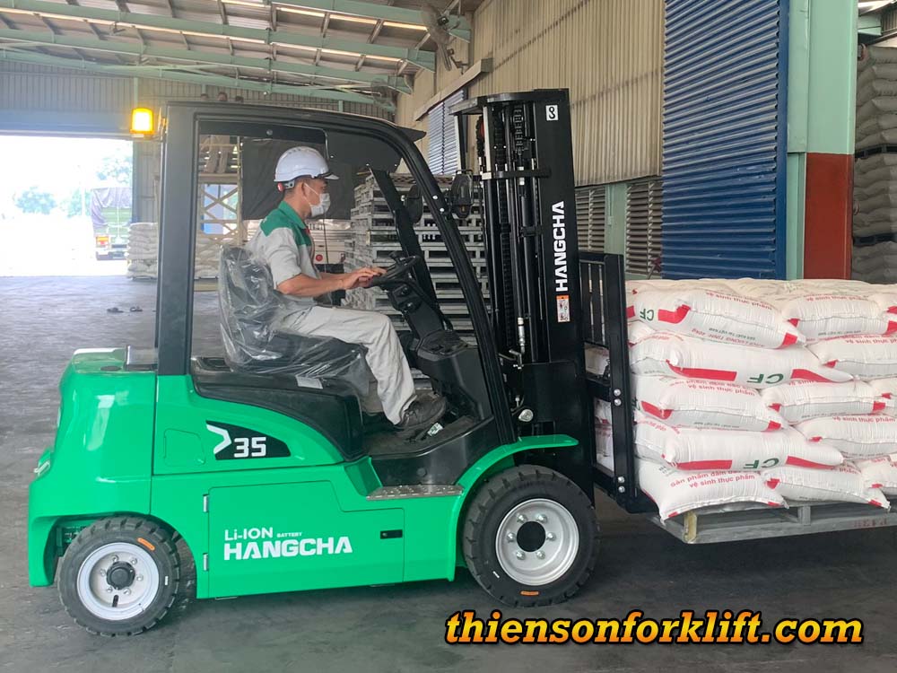 Xe nâng điện lithium
