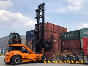 xe nâng gắp container Hangchan