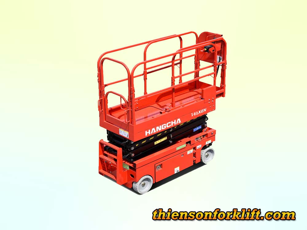 Xe nâng nguoi cắt kéo 14 mét