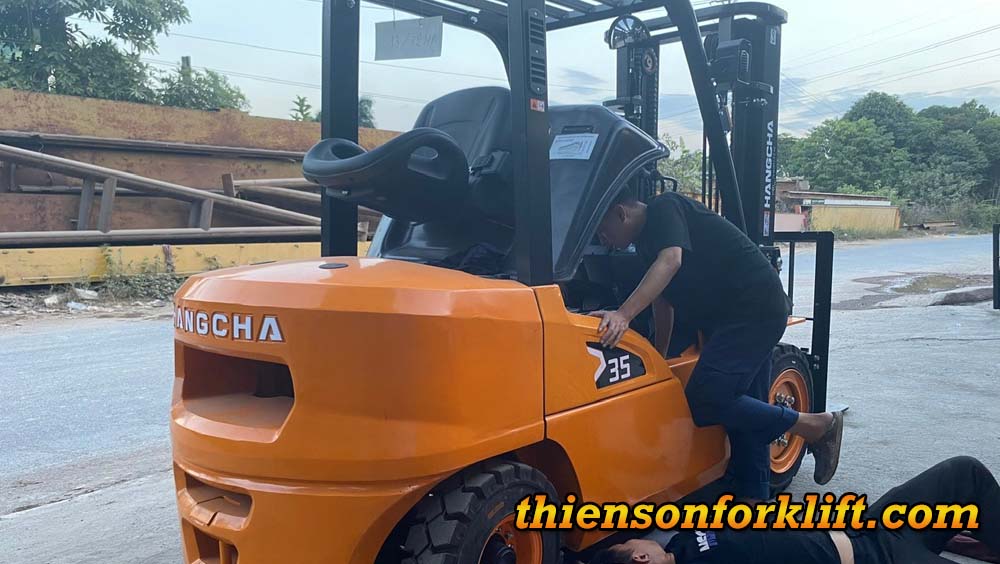 Kiểm tra hệ thống điện xe nâng