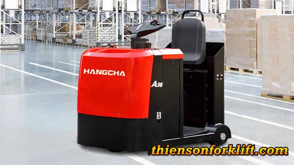 Xe kéo điện đứng lái