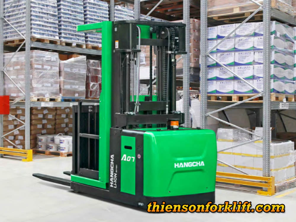 xe nâng lấy hàng Order Picker