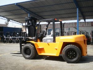 Xe nâng nào phù hợp ngành thép