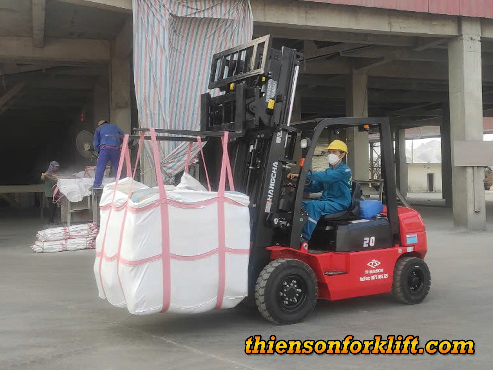 Xe nâng mới
