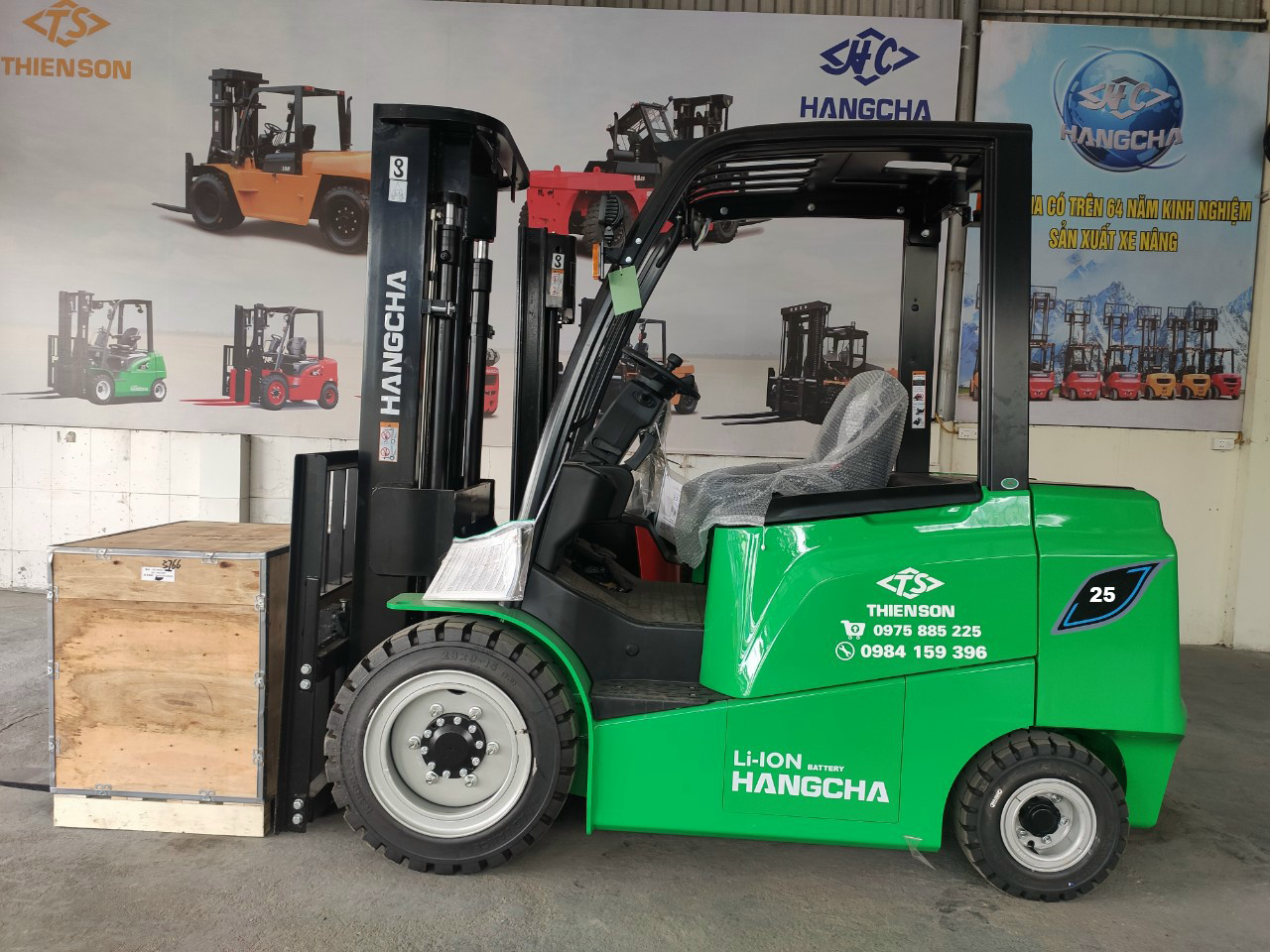 Lập lịch bảo dưỡng xe nâng định kỳ và đào tạo nhân viên