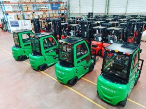 Chọn xe nâng tiết kiệm chi phí: Chiến lược đầu tư thông minh